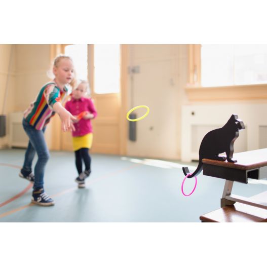 Anneaux-chat : Un jouet en bois déco et ludique.
