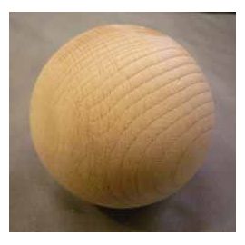Boule en hêtre 70 mm pour jeu passe boule ou boule à la pente et clic ball