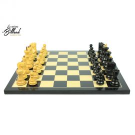 Superbe jeu d’échecs en finition ébène et buis (Taille compétition)