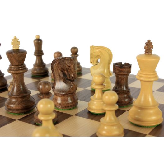 Le beau jeu d’échecs / finition Acacia et buis (personnalisable)