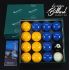 Boules de billard jaunes et bleues