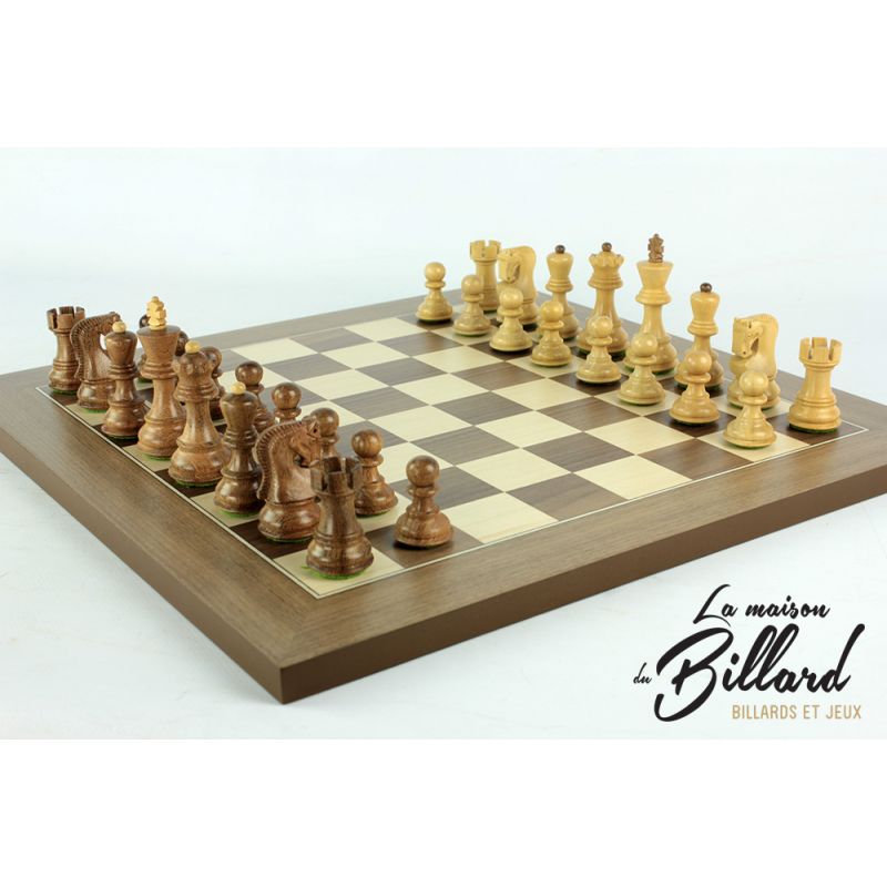 Le jeu d’échecs luxe. Noyer/Erable 35 x 35 (personnalisable)