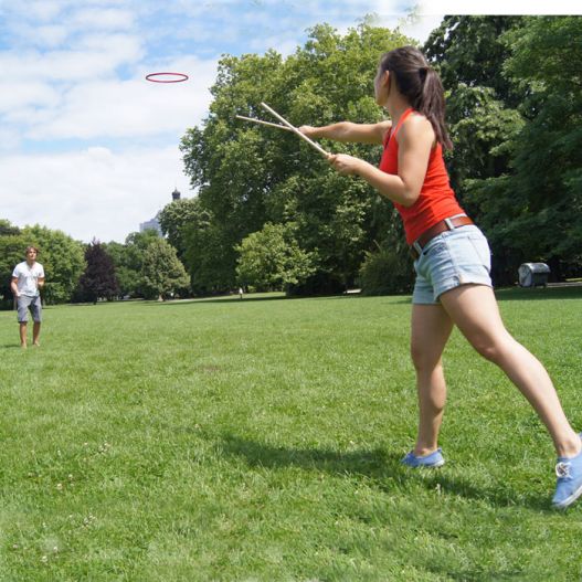 Tualoop : un ancien jeu de frisbee qui refait surface.