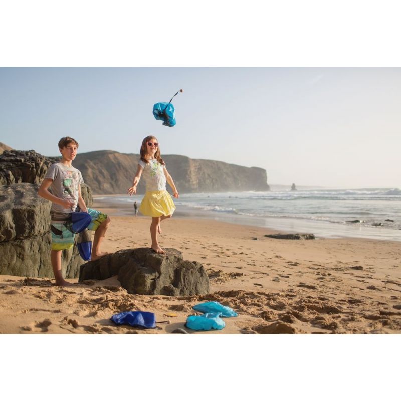 Top 10 des jeux extérieurs pour enfant : pétanque, ballons,  cerfs-volants – GRAFFITI