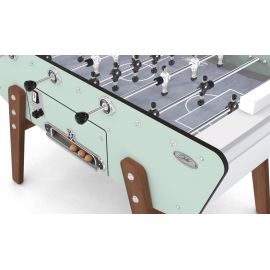 Baby foot de terrasse avec monnayeur - Vue en hauteur montrant la surface de jeu et les détails des joueurs.