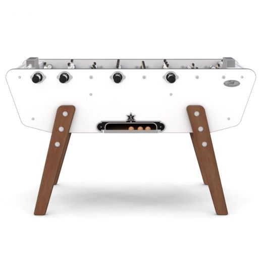 baby foot exterieur blanc sur terrasse avec structure robuste et pieds en bois moabi