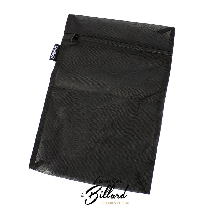 Pochette de rangement noire en maille zippée pour accessoires de jeux traditionnels La Maison du Billard