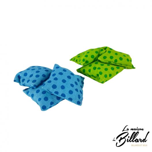 Six sachets de lancer en tissu à pois, quatre bleus et quatre verts, du jeu Bande de pirates Goki.