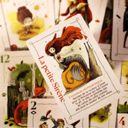 Gros plan sur la carte La Petite Sirène du jeu Rebelles Princesses, avec illustration et texte de capacité.