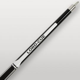 Détail du fût texturé noir et blanc de la queue de billard Lord-Cue Xtrem Shot Blanche