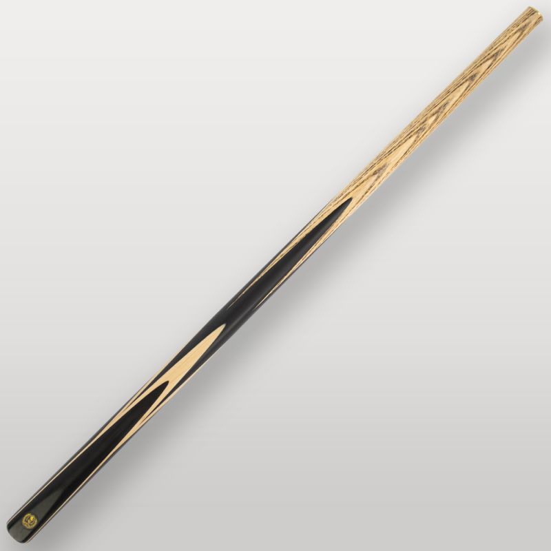 Partie arrière de la queue de billard Lord-Cue Black Out avec design noir profond et insert clair.