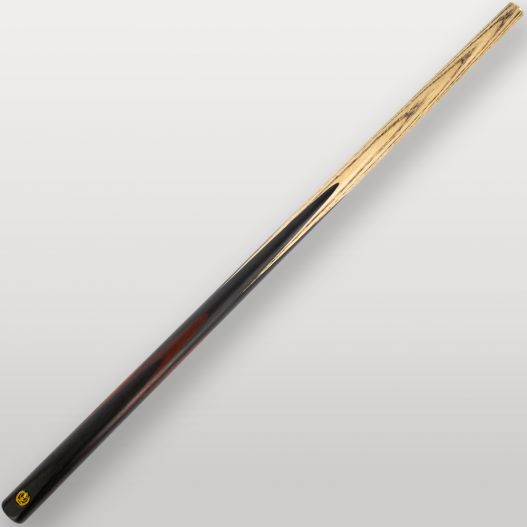 Vue arrière de la queue de billard Lord-Cue Black Out Rouge, avec décor noir et insert rouge foncé.