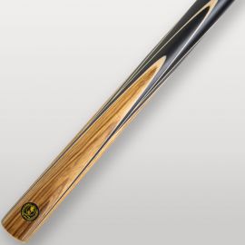 Détail du fût de la queue de billard Lord-Cue Tiger, contraste entre noir profond et bois tigré.