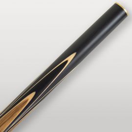 Gros plan sur la partie supérieure du fût de la queue de billard Lord-Cue Tiger, finition vernie.