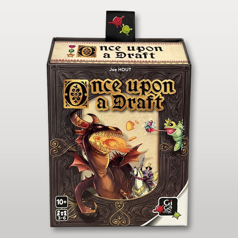 Boîte du jeu Once Upon a Draft de Gigamic, illustrée avec un dragon cracheur de feu et des personnages de conte de fées.