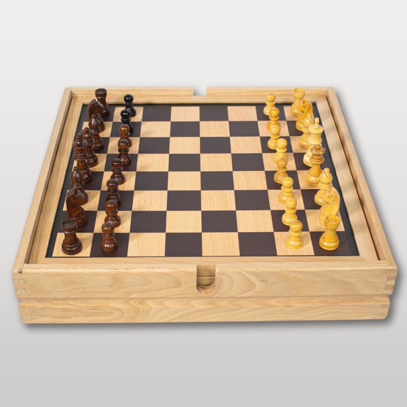 Jeu d échecs en bois dans coffret