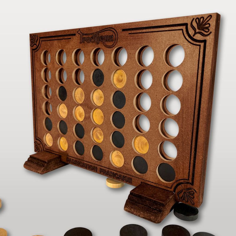 Puissance 4 en bois vue trois quarts