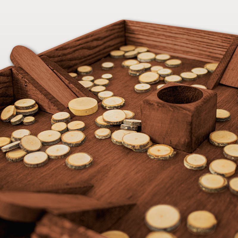 pions en bois du jeu de puce