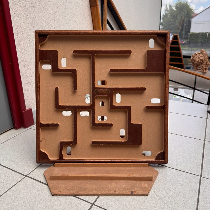 Vue d'ensemble du plateau du parcours cohésion et de son tracé en labyrinthe