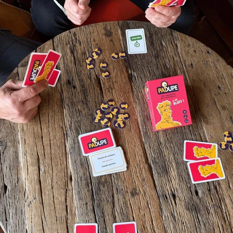 Padupe - jeu de bluff et d'anecdotes entre amis