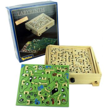 Labyrinthe en bois