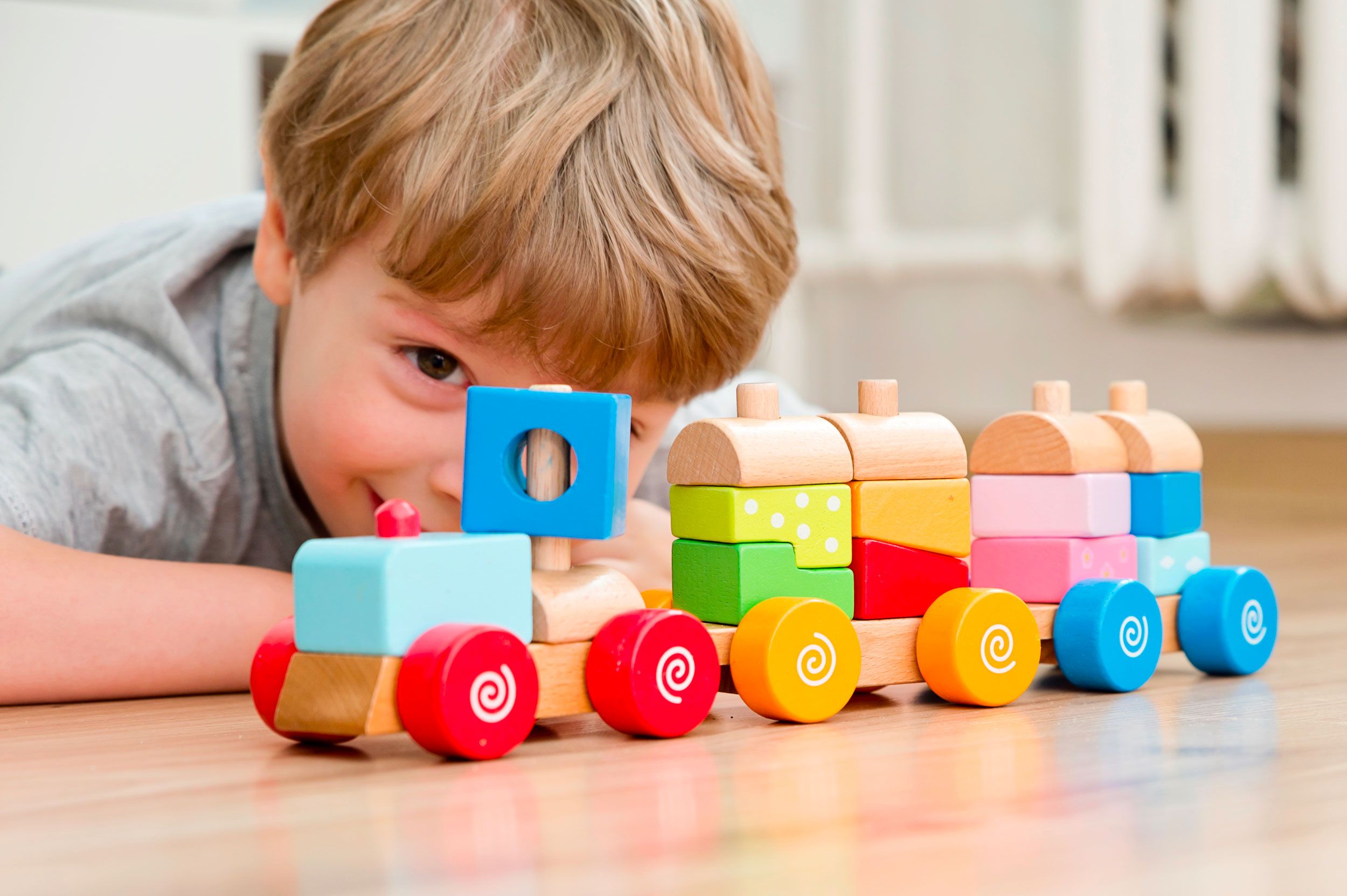 Train en bois à blocs - L'univers de mon bébé