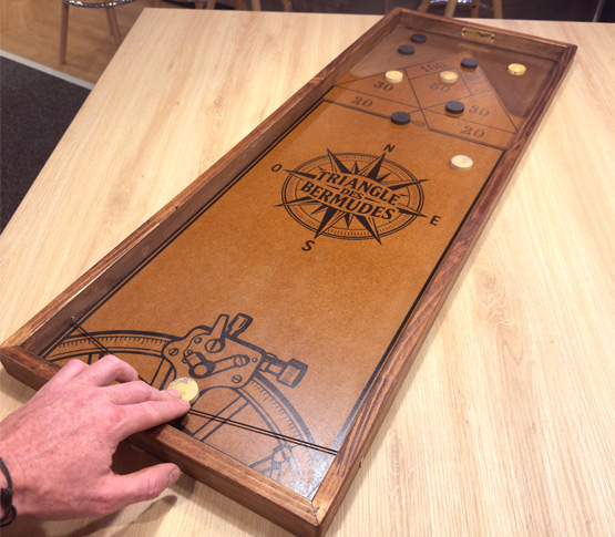 Jouet en bois triangle des Bermudes
