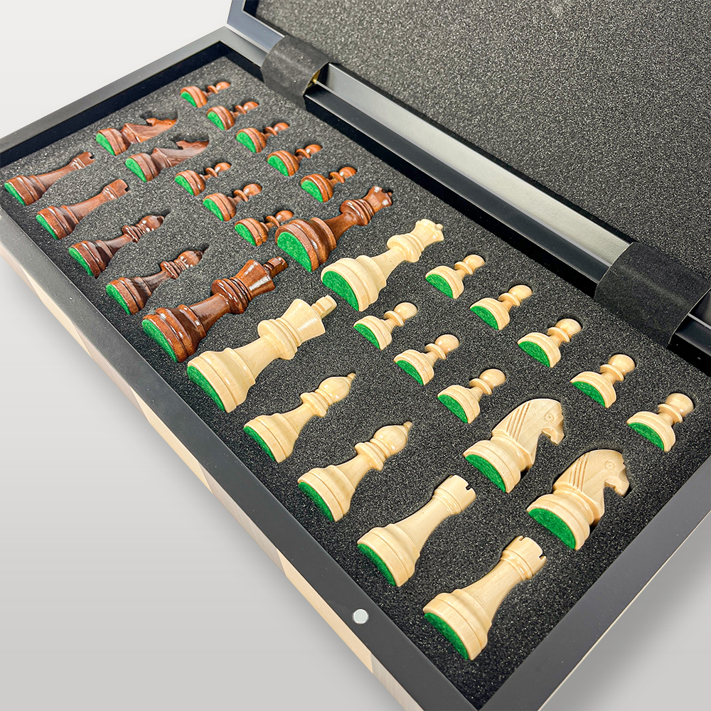 Taille pièces jeu echecs