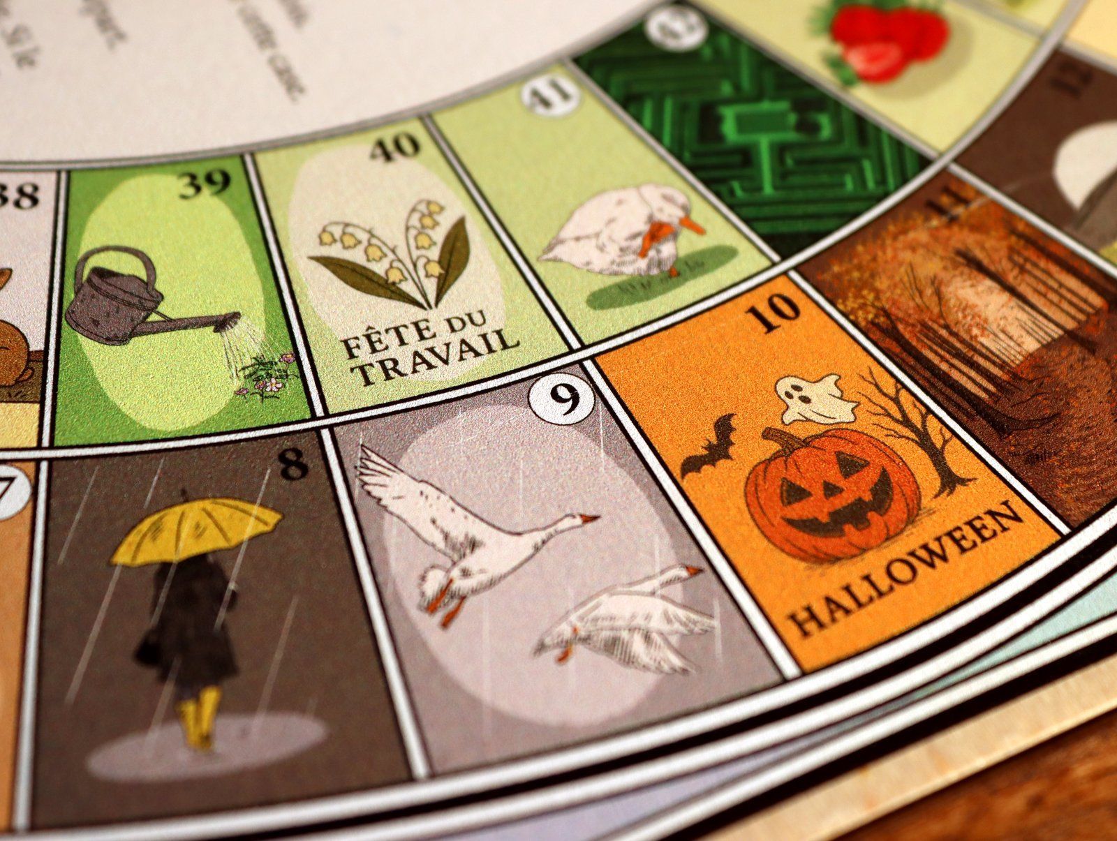 Cases Halloween et fête du Travail du jeu de l'oie La Maison du Billard