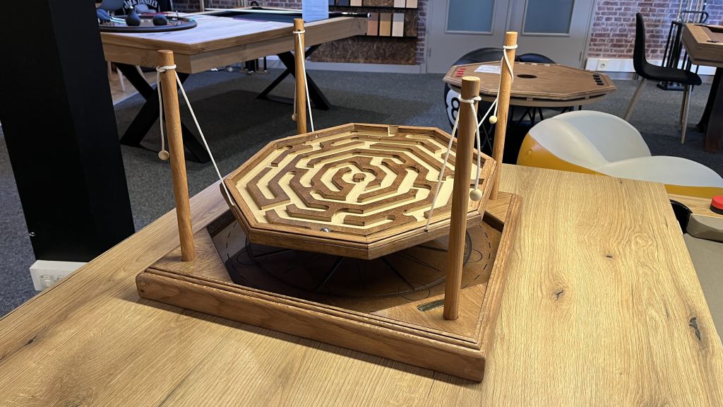 Le labyrinthe suspendu, un jeu d'animation pour l'événementiel