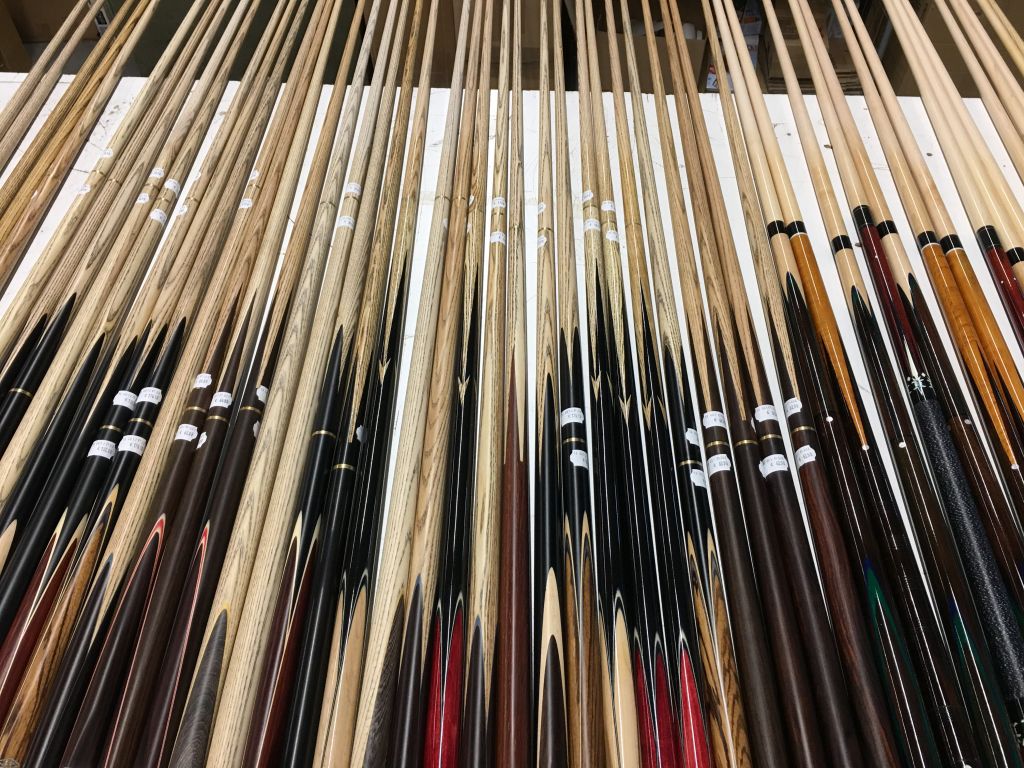 Queue de billard pas chère : Faites le bon choix tout en faisant des économies !