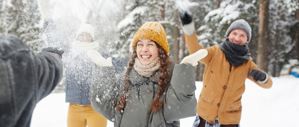 Idées de jeux : les meilleurs jeux d'extérieur à faire en hiver avec les enfants