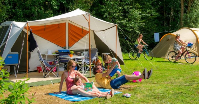 Nos meilleurs jeux de camping pour de super vacances !
